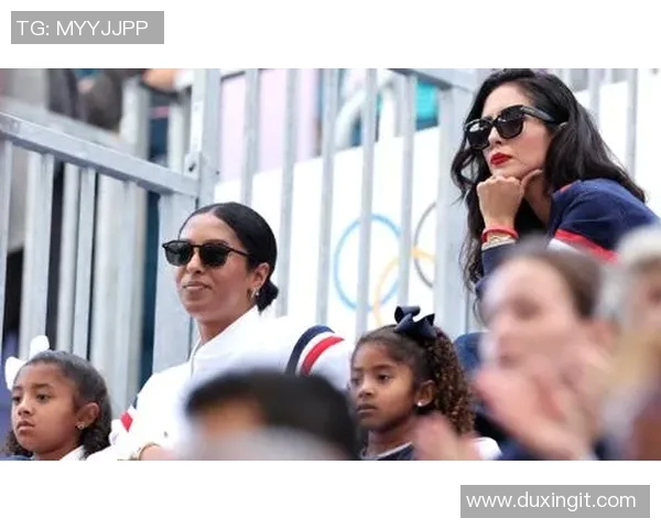 在贵阳街头偶遇姚明的奇妙瞬间与篮球传奇的亲密接触