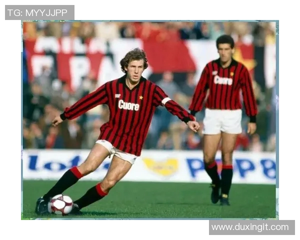 足球明星背后的故事与成长历程全解析揭秘他们的奋斗与荣耀